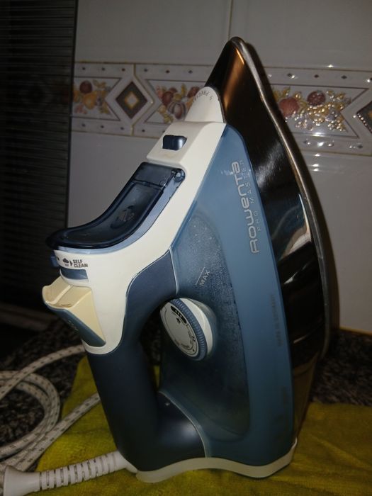 Ferro engomar profissional