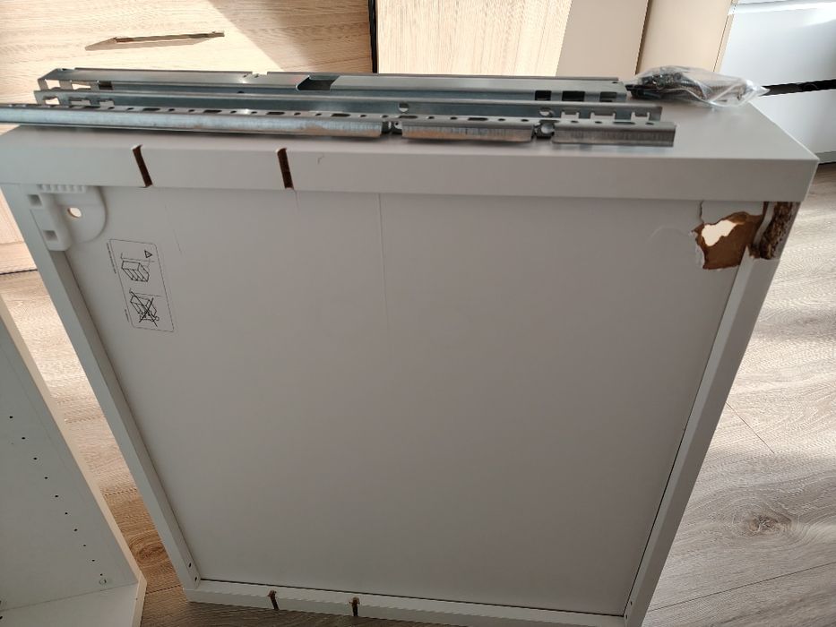 2 x Besta biala, polki, prowadnica  Ikea