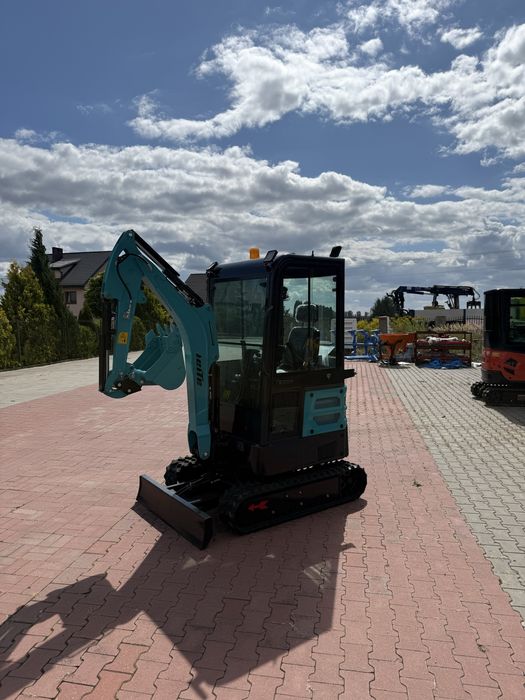 Mini Koparka 2T – 3-Cylindrowa | Skrętne Ramię | Kabina | Joysticki | Gwarancja