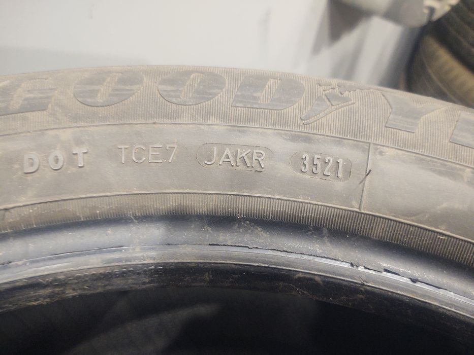 GOODYEAR резина разноширокая ID-4 летняя