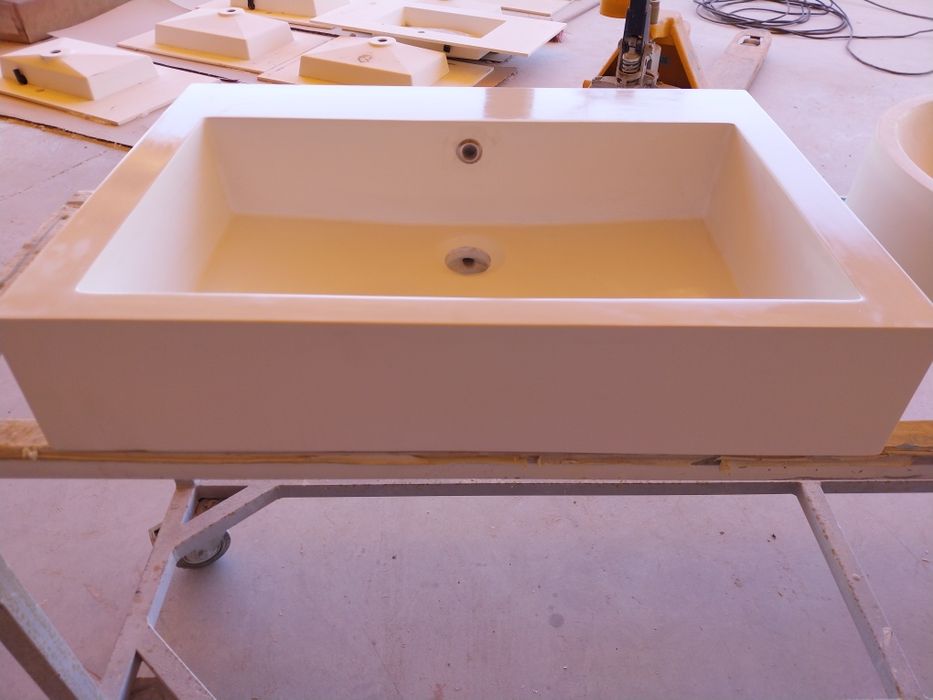 Lavatórios NOVOS mármore artificial e solid surface
