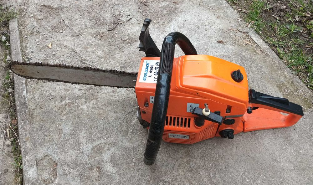 Пилка бензинова ланцюгова