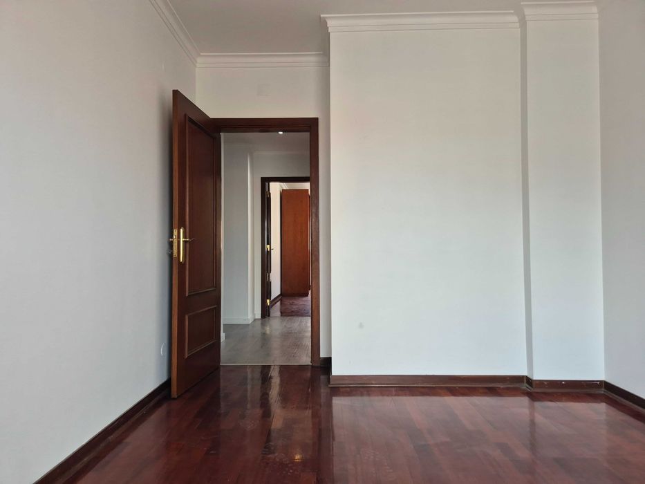 Apartamento T3 para arrendamento no Barreiro