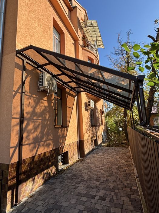 Навіс для авто під ключ