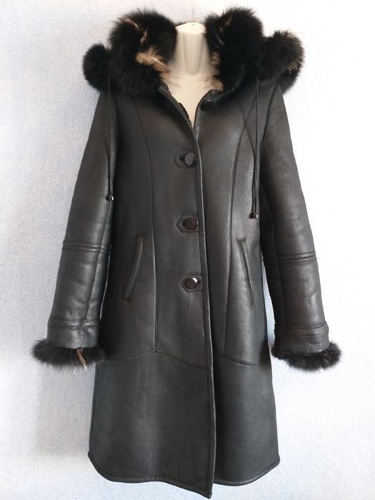 Дублёнка тёплая натуральная олень цегейка песец по низкой цене разме М