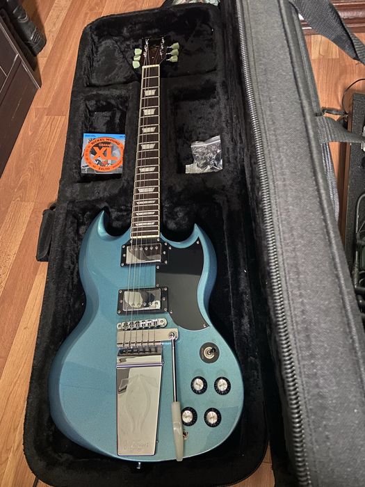 Vintage VS6V ReIssued with vintage style Vibrato ~ Gun Hill Blue