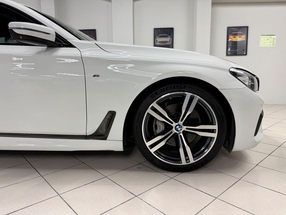 BMW 730 d xDrive Pack M