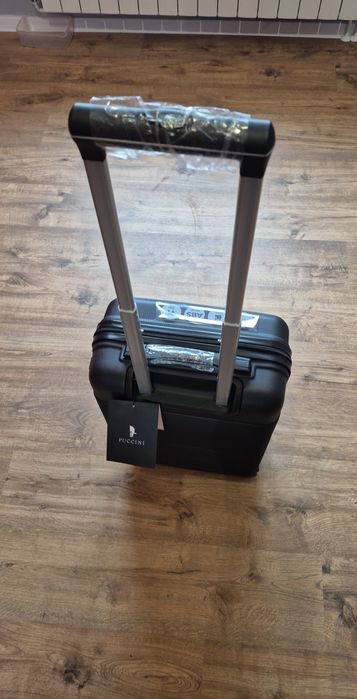 Puccini walizka kabinowa na kółkach szyfr abs028C-1 czarna