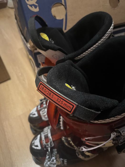 Лижні боти Atomic Hawx 80