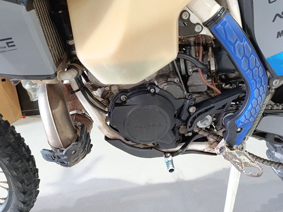 Husqvarna TE 250 matriculada