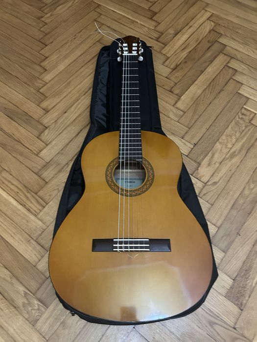 Класична гітара Yamaha C40 + чохол
