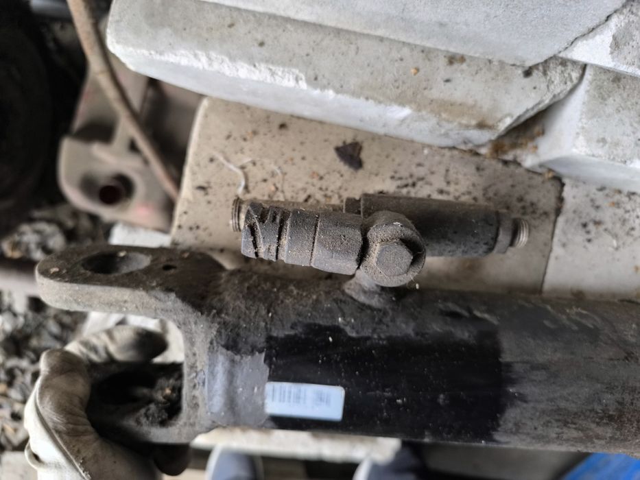 siłowniki windy bar 12V