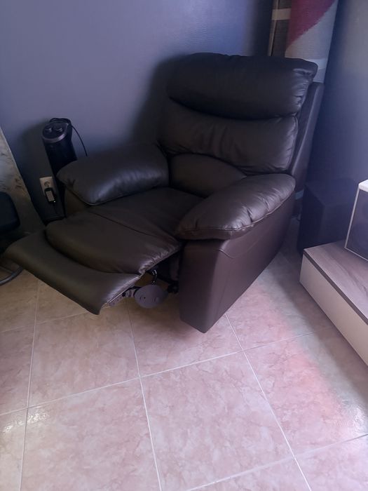 Poltrona relax em pele e electrico
