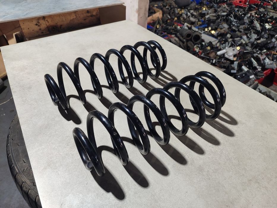 Задні Пружини BMW E39 Універсал Турінг