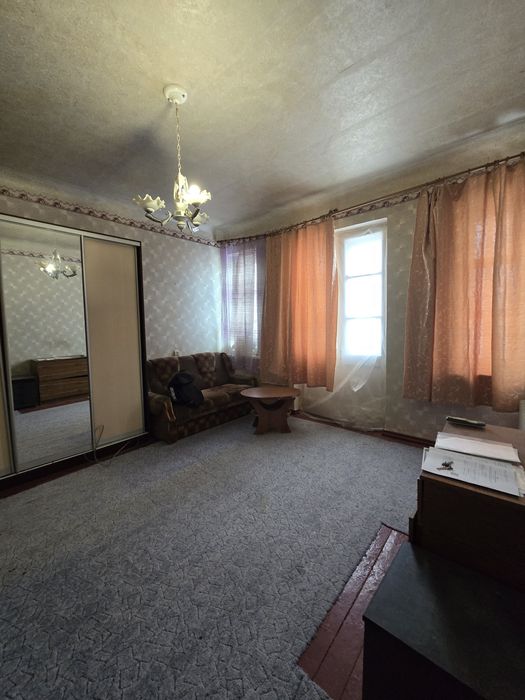 Продам 2х комнатную гостинку  на Салтовке