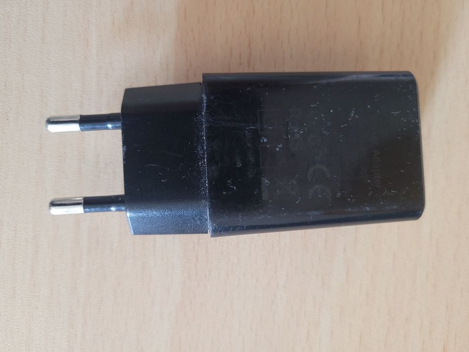 Ładowarka uniwersalna do telefonu