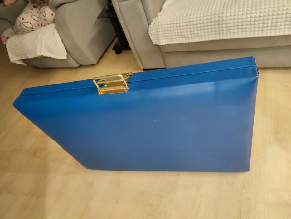 Кушетка косметична