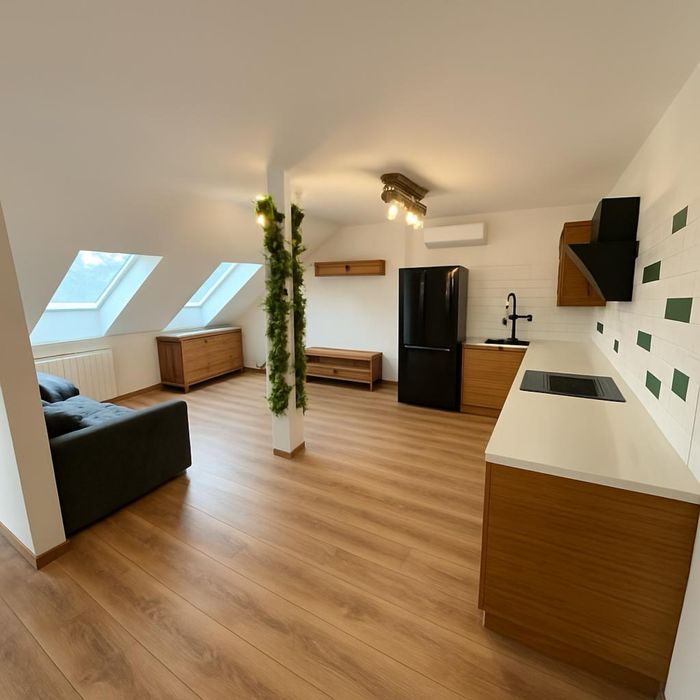 Wynajmę mieszkanie 68,8m2 ( 93,8 m2 po podlodze )