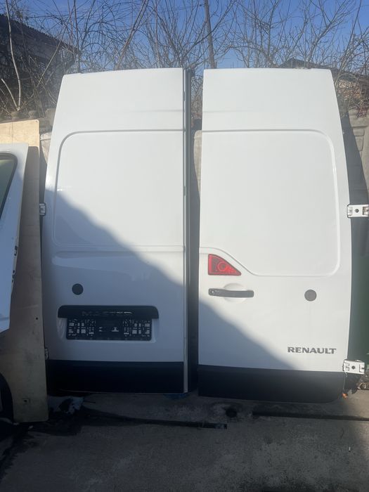 Задні двері рено мастер 3_4