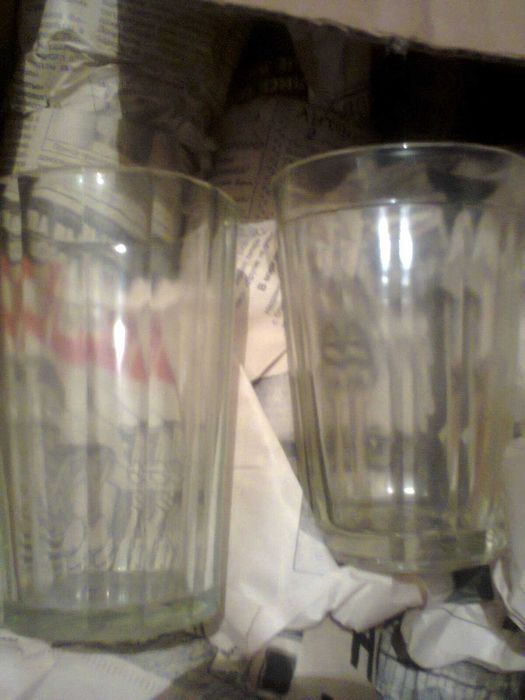 Ложки, вилки, нержавейка. Тарелки. Стаканы, Сковородка.