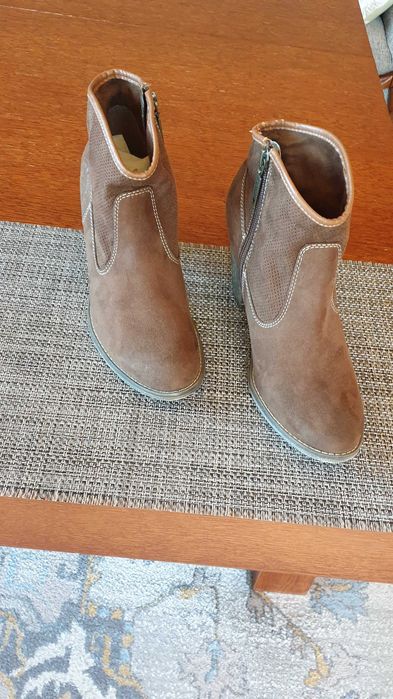 Botki damskie na obcasie - s.Oliver