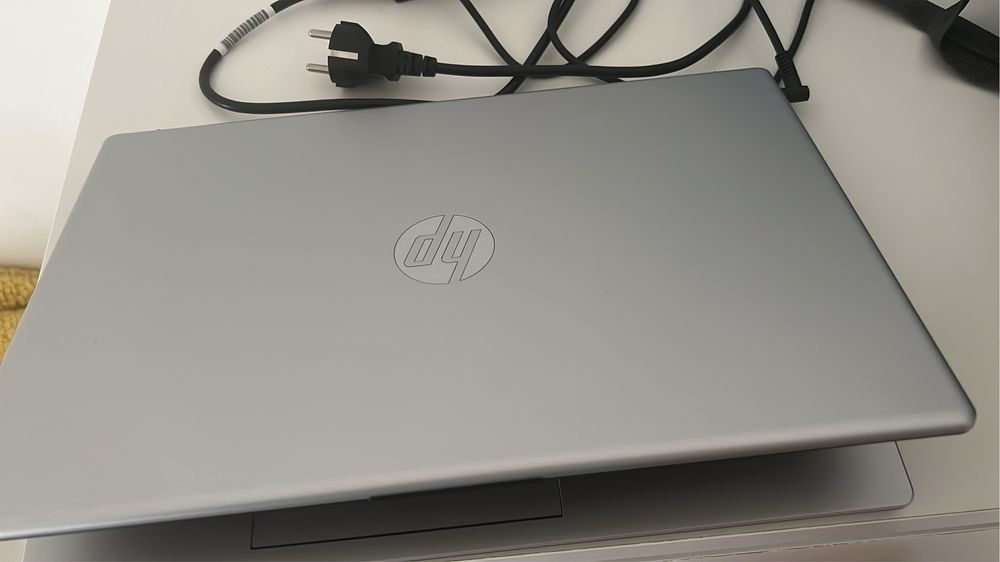 HP 15,6” Intel i3-N305 | Ideal para Estudo e Trabalho  perfeito