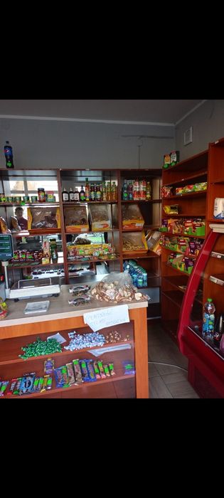 Sprzedam wyposażenie sklepu