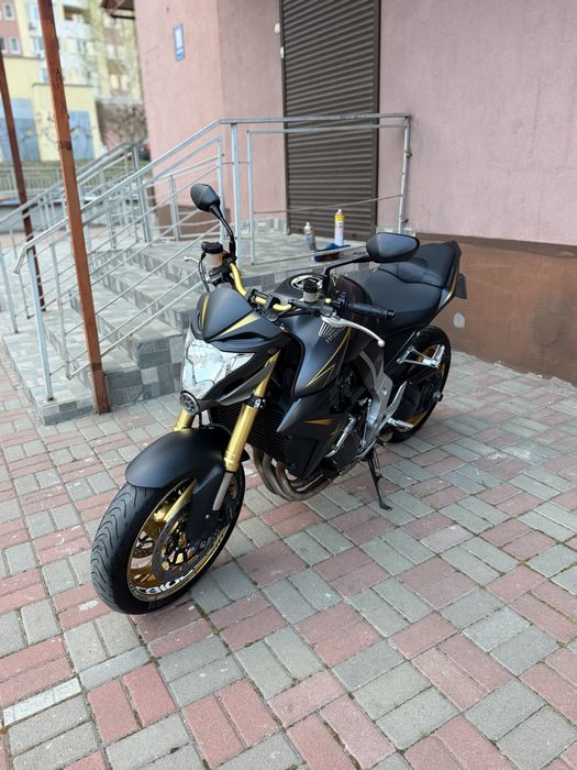 Honda CB 1000R.