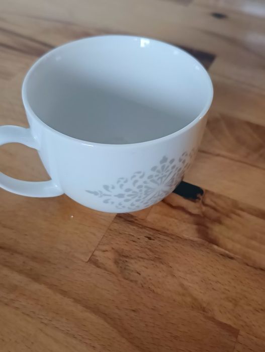 zestaw kawowy 12 elementów, dla 4 osób +talerzyki deserowe