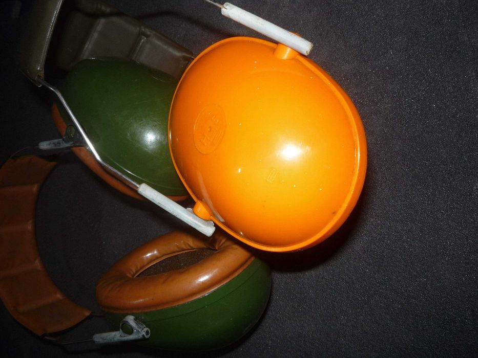 Dois protectores auditivos: 1 euro