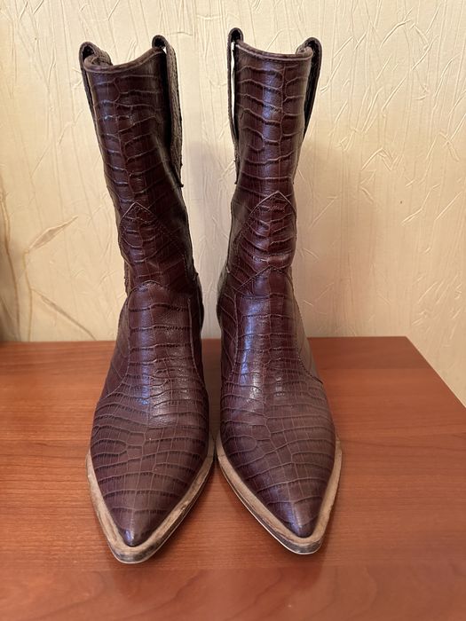 Козаки черевики Fendi оригінал