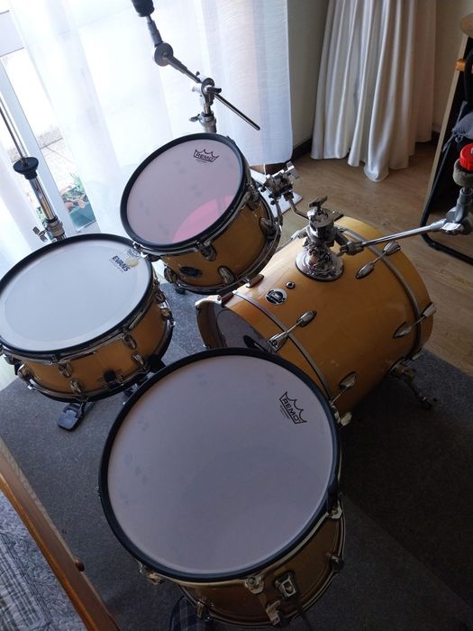 Vendo bateria  d,one. 800€