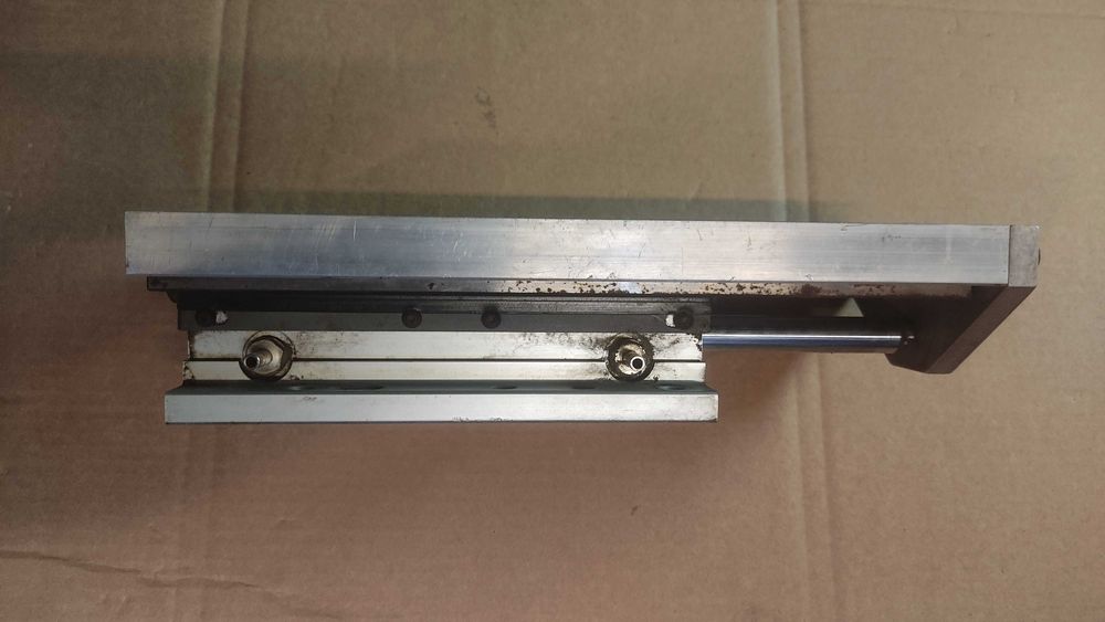 Stół przesuwny oś Z prowadnica wrzeciono HSD frezarka cnc pneumatyczny