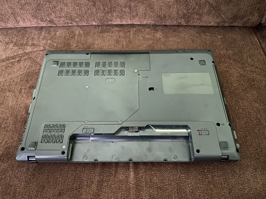 Legendarny laptop Lenovo G570 - procesor i5, 4GB RAM. Działający.
