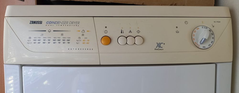 Máquina de secar roupa 6 kg - Zanussi
