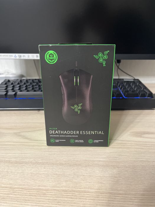 Продаю мишку razer