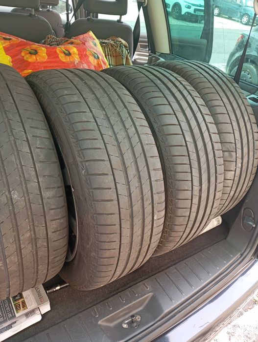 Vendo jantes 19 com pneu
