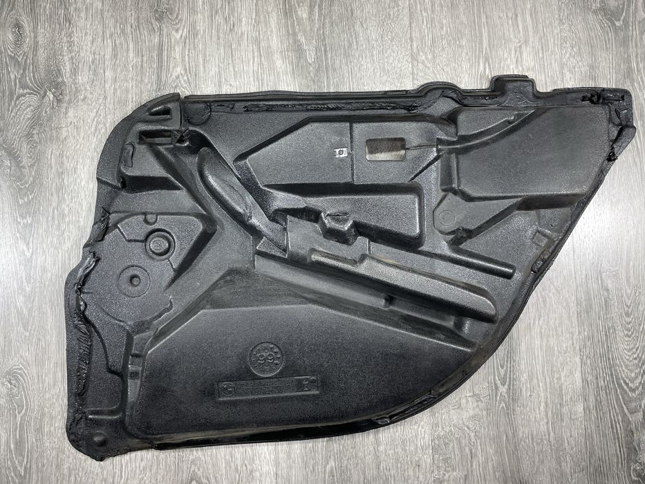 Шумка задніх дверей BMW E39 Седан Код:753