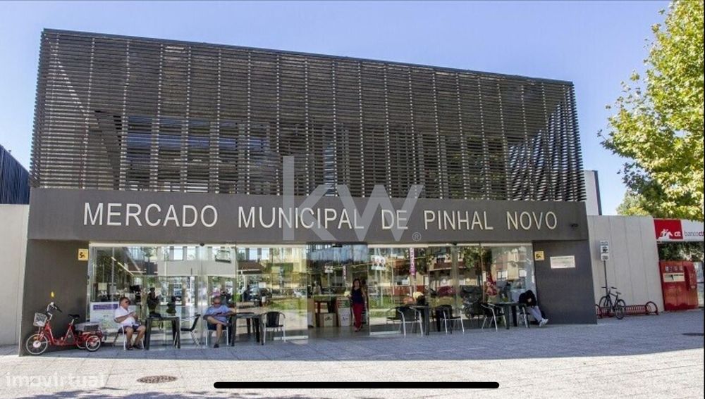 Moradia T2 com logradouro