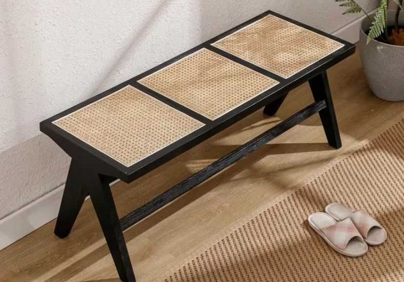 Banco para entrada. Novo. 130 cm.