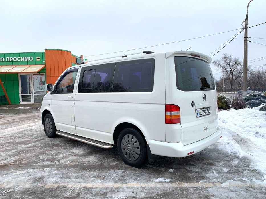 Volkswagen Transporter 1.9 TDI Пассажир 2007 год.
