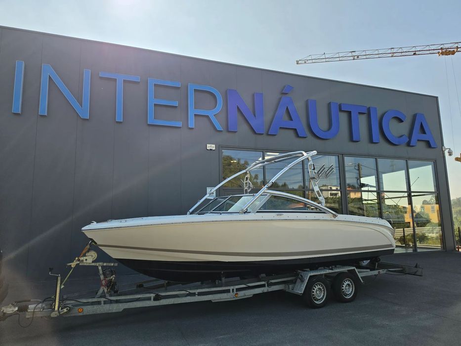Cobalt Marine 220 wss