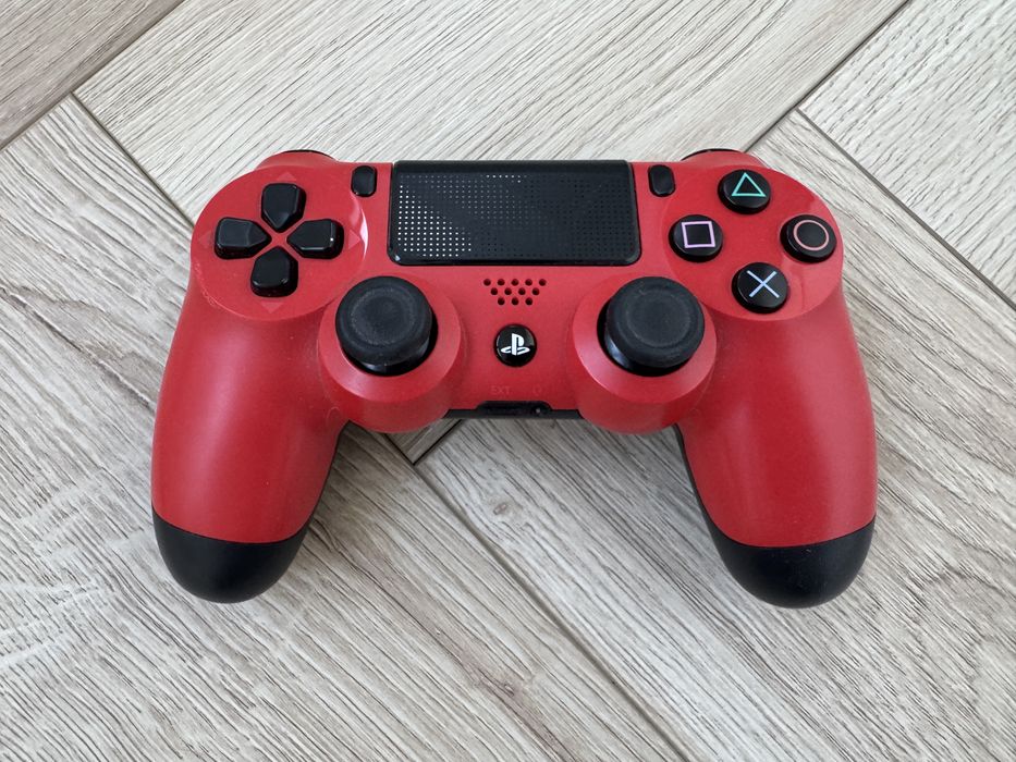 Pad Ps4 czerwony Oryginał