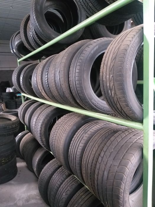 Lote de mais de 3000 pneus usados de varias marcas e medidas com profil de 80% tudo pares. Preco,8€ por pneu