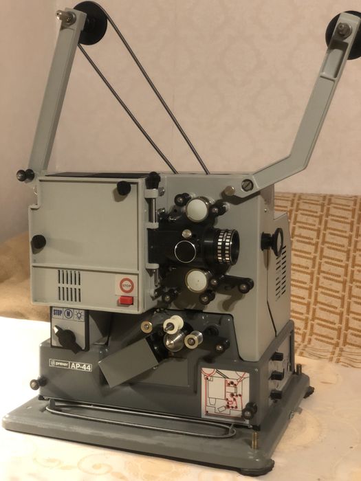 Projektor „ Prexer AP-44 „