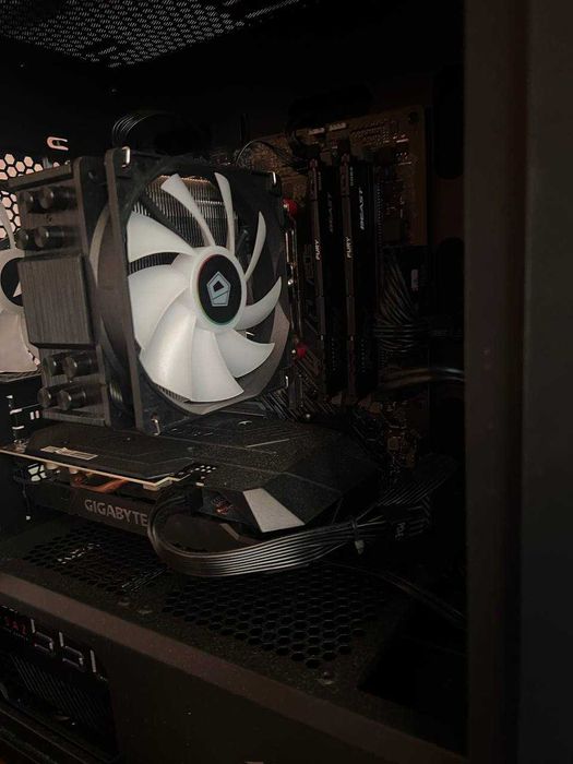 Продам пк ЦП Rayzen 5 3500x, Видео карта RTX 2060, 1tb ssd + Монитор