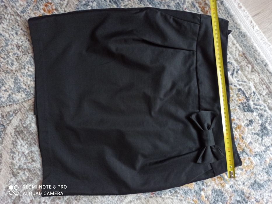 Czarna spódnica z kokardą rozm 38