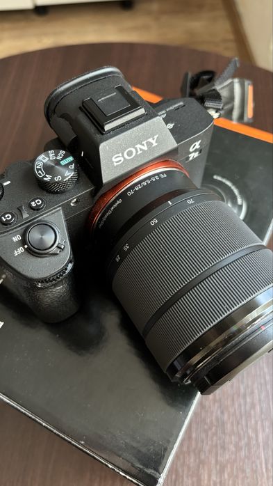 Sony A7 III + FE 28–70 mm — zadbany zestaw, gwarancja/serwis do 08.09.2028
