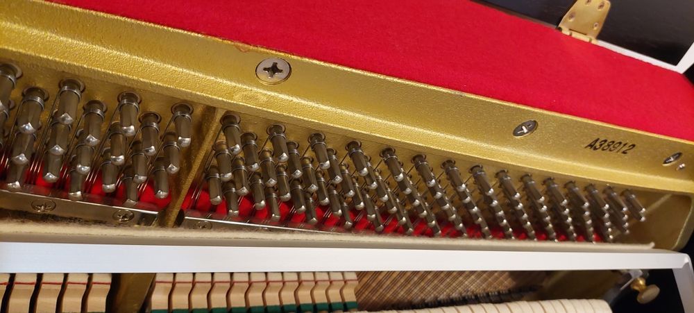 Pianino marki "Hellas"