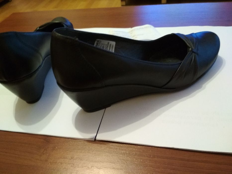 Buty skórzane nowe